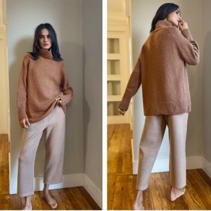 The Group by Babaton
Day Off Turtleneck, In Excellent Pre Loved Condition